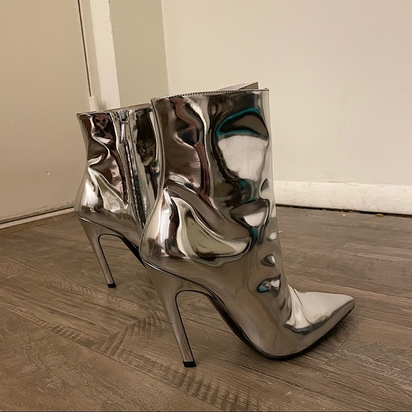 Balenciaga Shoes - Balenciaga silver knife boots